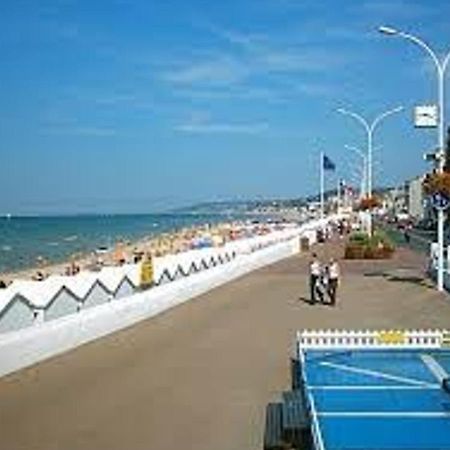 Appartement 2 Pieces Centre De Villers-Sur-Mer Avec Parking - Fr-1-712-40 מראה חיצוני תמונה
