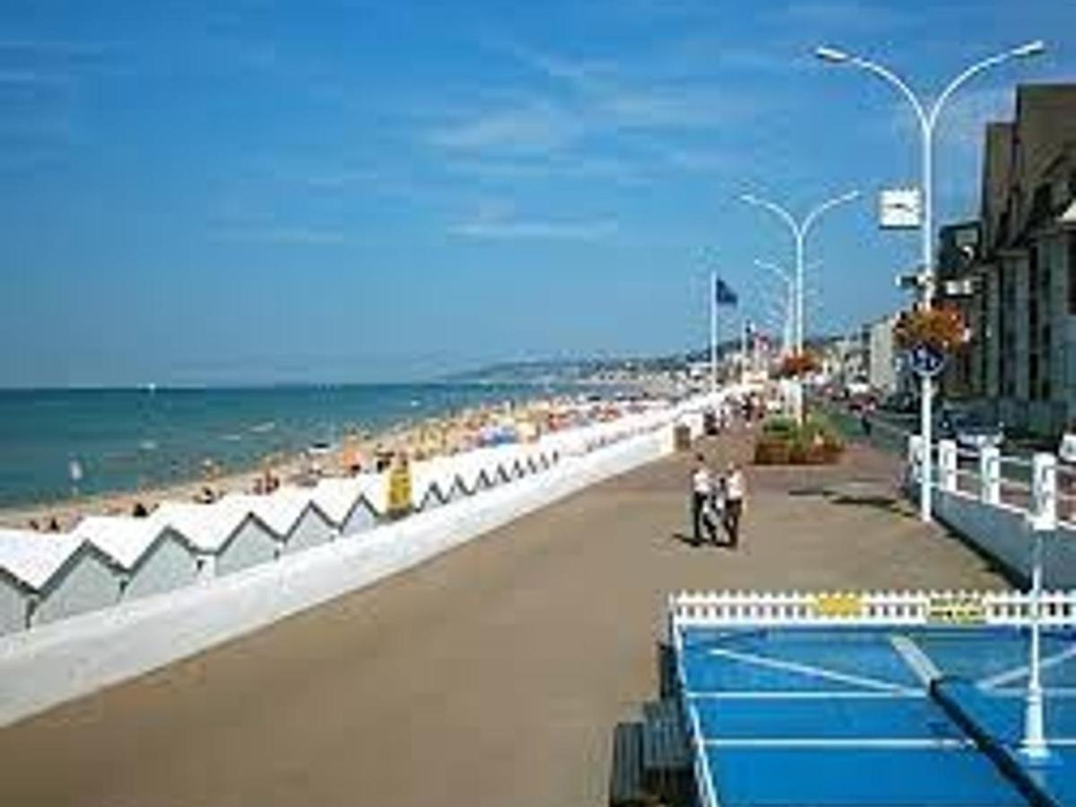 Appartement 2 Pieces Centre De Villers-Sur-Mer Avec Parking - Fr-1-712-40 מראה חיצוני תמונה
